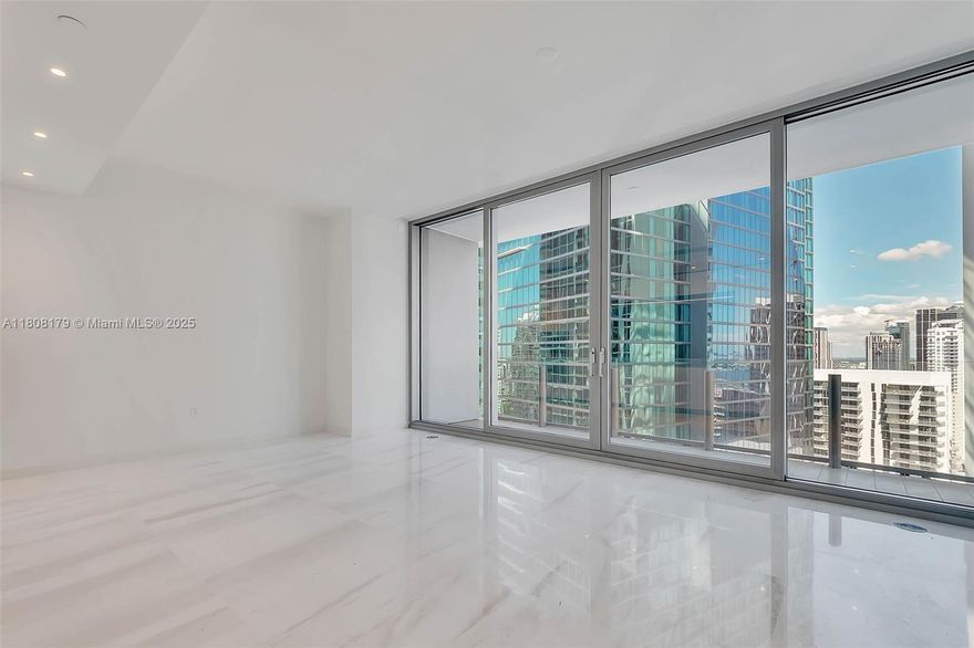 Experience the epitome of luxury in this exquisite one-bedroom, 1.5 bath residence at Aston Martin Residences,
featuring top-tier Gaggenau appliances, elegant Thassos marble floors, Bertolotto doors, and Bulthaup cabinetry,
complemented by over 52,000 sqft of world-class amenities including an art gallery, children's playroom, two
cinemas, a state-of-the-art two-level fitness center, and a sky infinity pool with private cabanas and rejuvenating
spa pools, and much more.