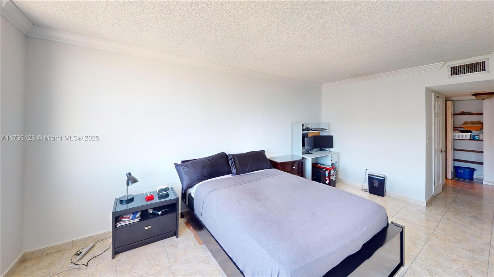 ADMIRALS PORT CONDO WEST - Residential