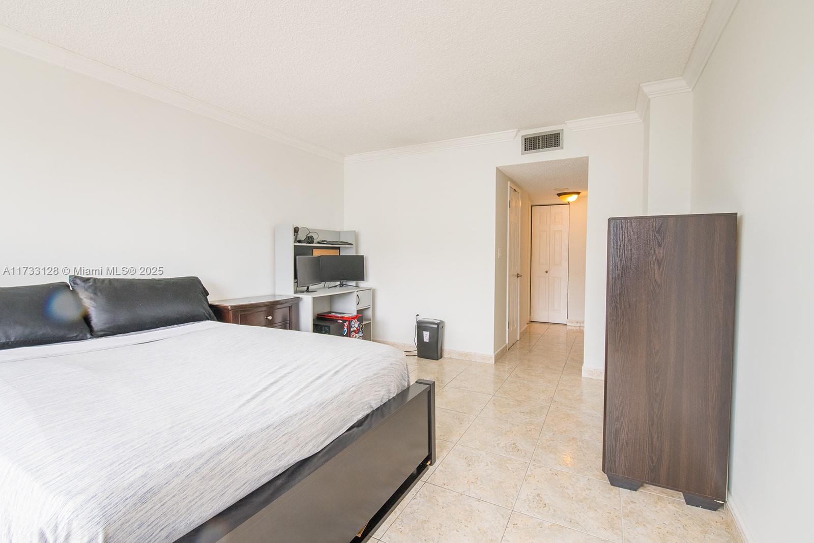 ADMIRALS PORT CONDO WEST - Residential