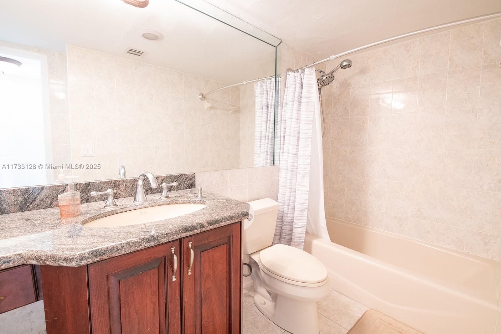 ADMIRALS PORT CONDO WEST - Residential