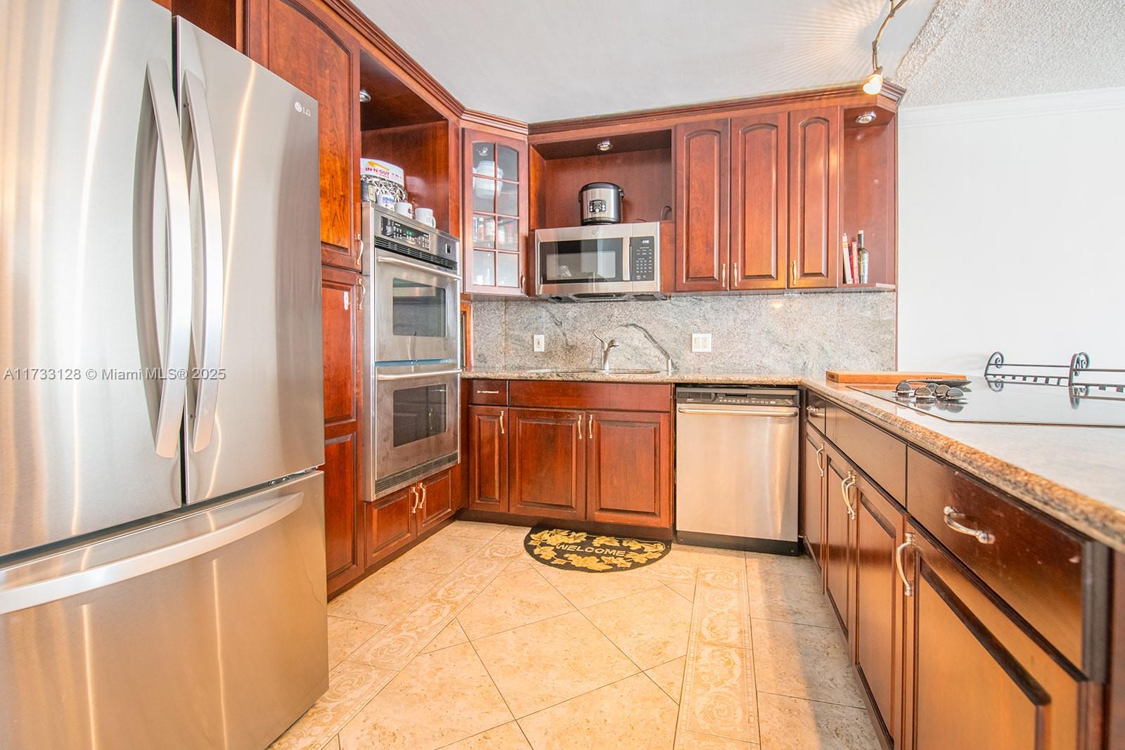ADMIRALS PORT CONDO WEST - Residential