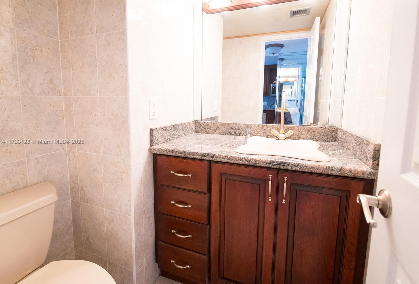 ADMIRALS PORT CONDO WEST - Residential