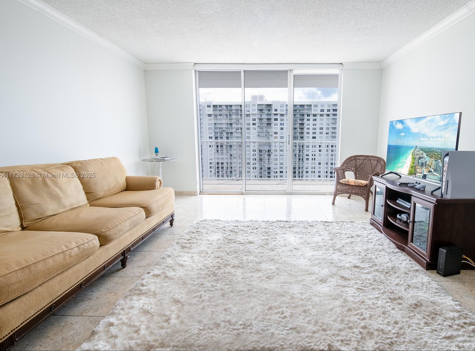 ADMIRALS PORT CONDO WEST - Residential