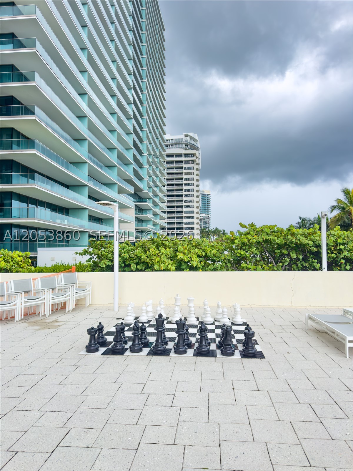 10185 Collins Ave 202