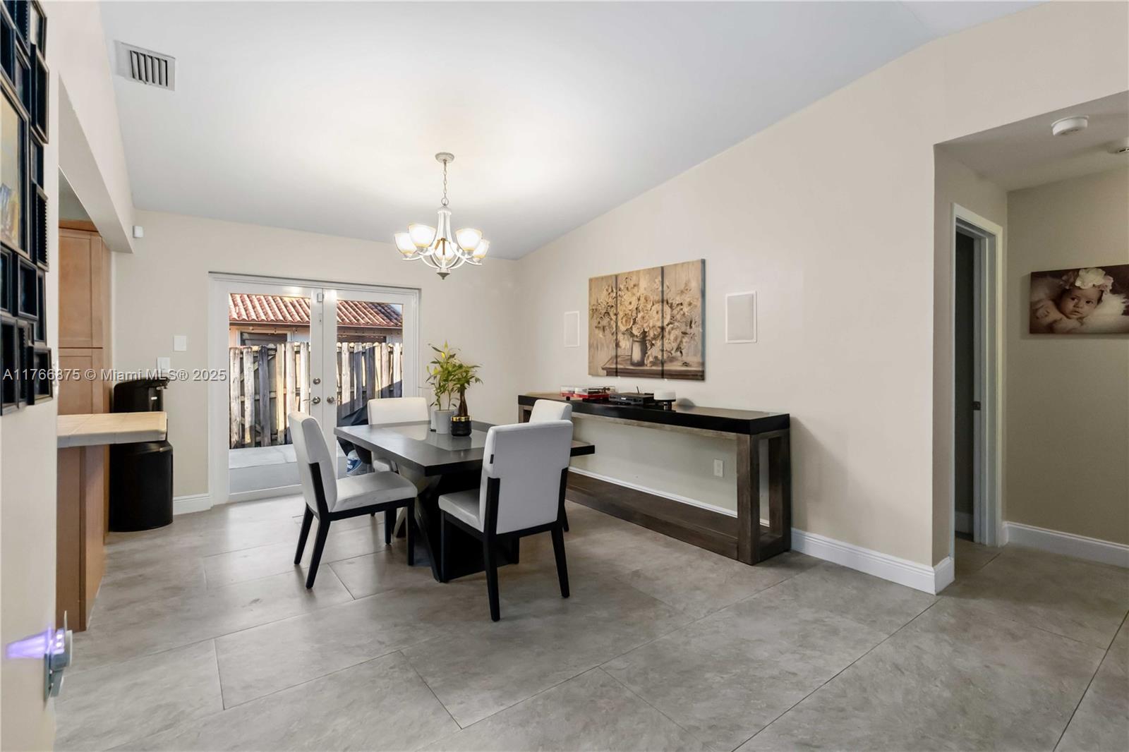 FOREST LAKE - Residential