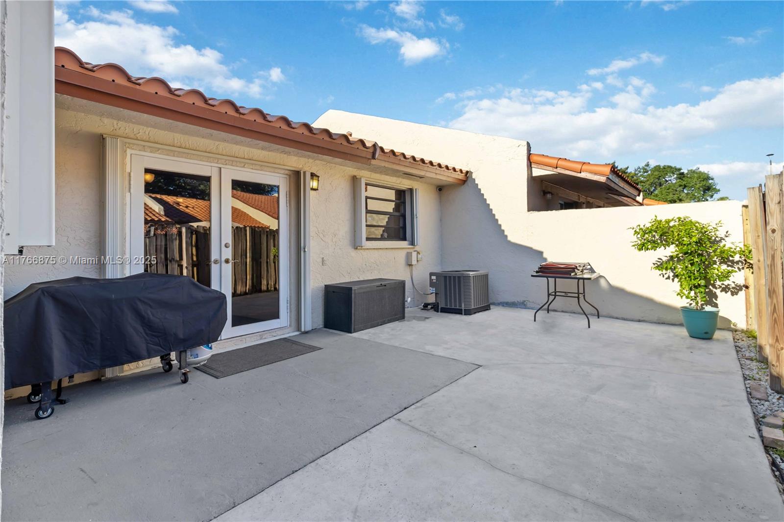 FOREST LAKE - Residential