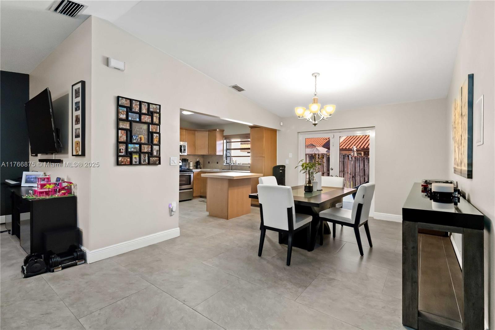 FOREST LAKE - Residential