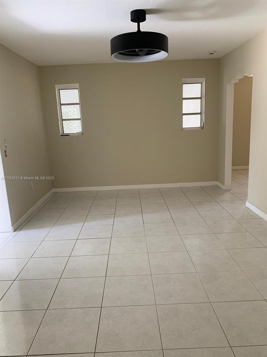 1151 NW 45th St
