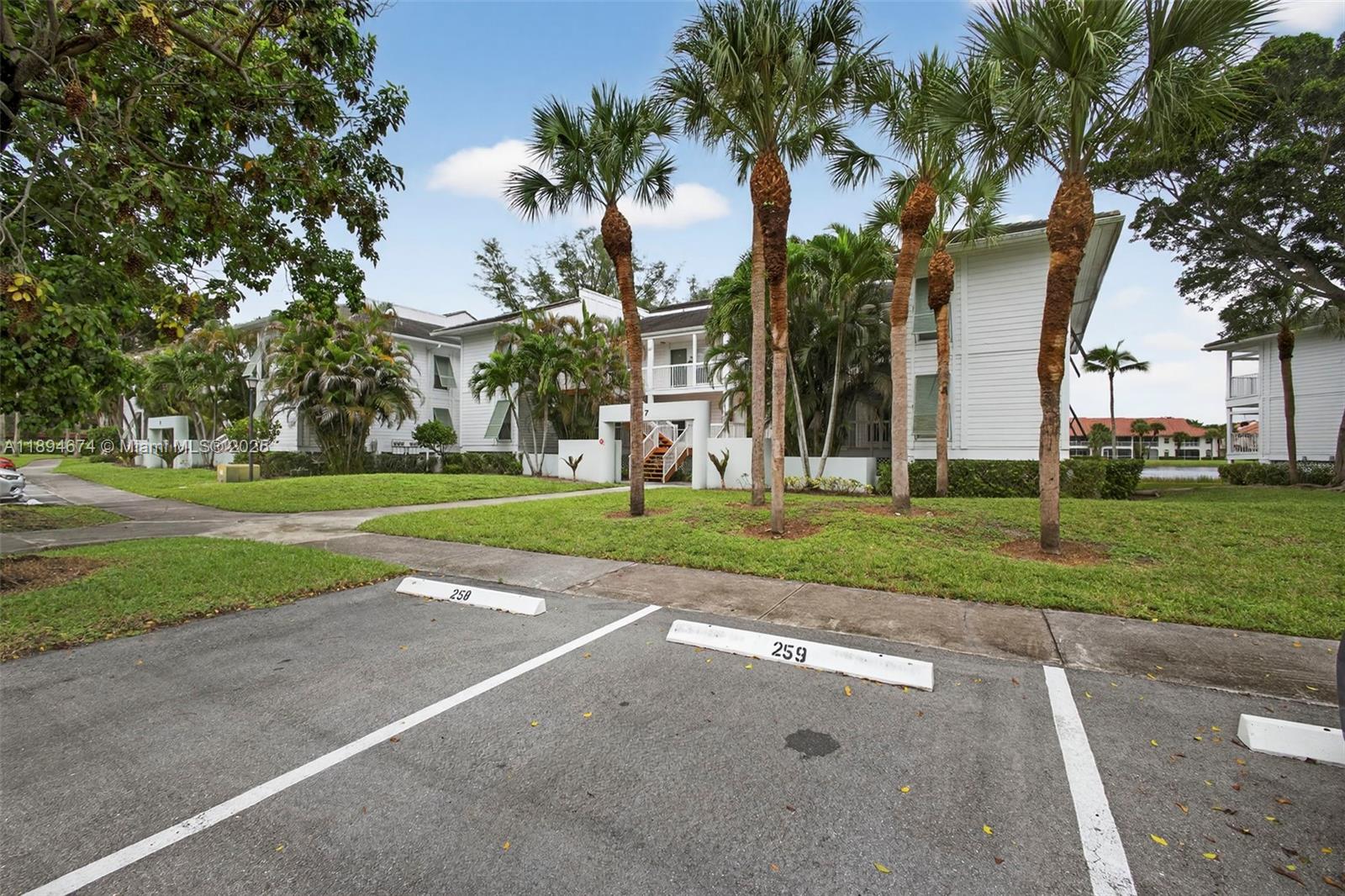 CYPRESS POINT CONDO - Residential Lease