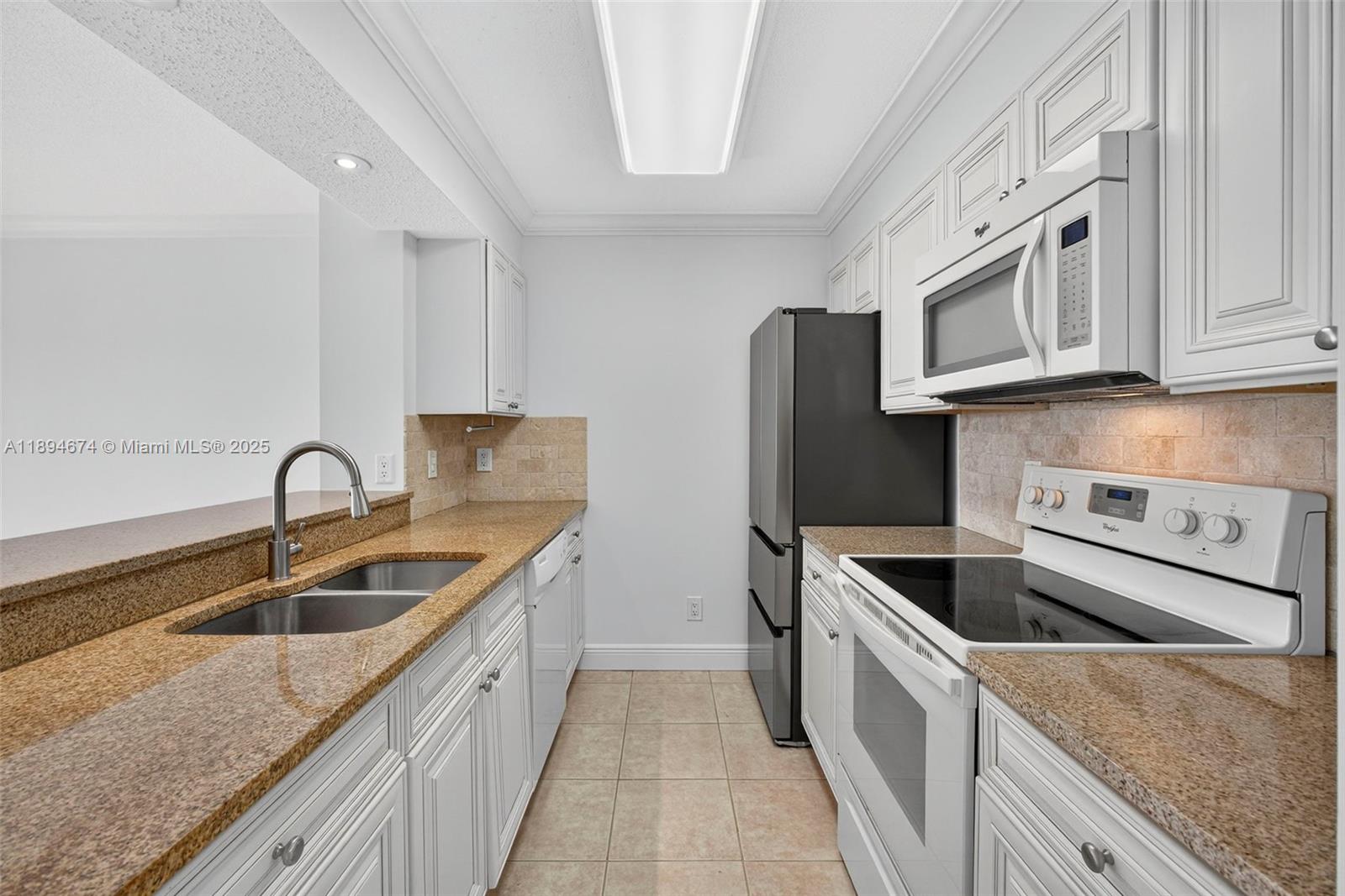 CYPRESS POINT CONDO - Residential Lease