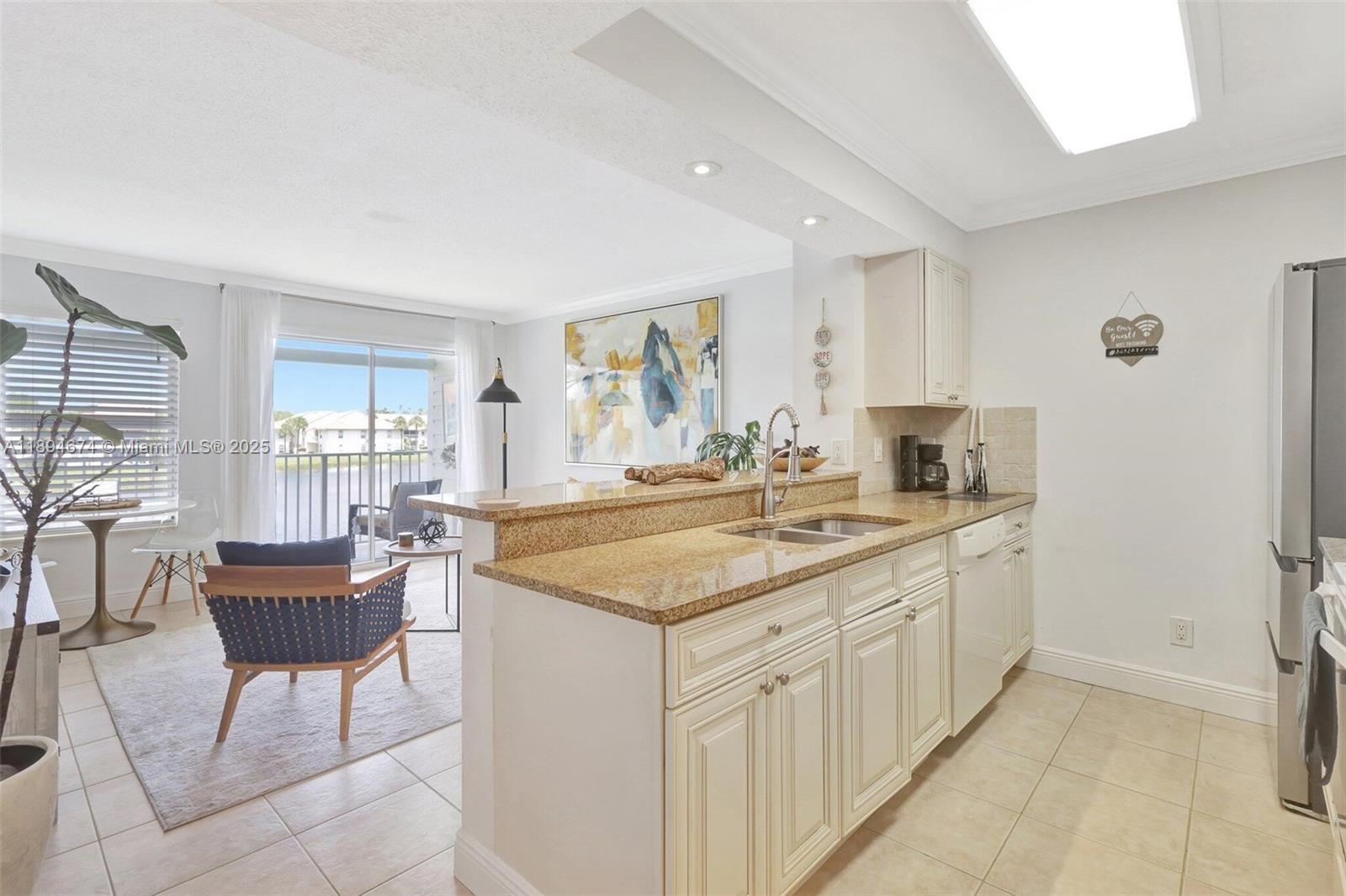 CYPRESS POINT CONDO - Residential Lease