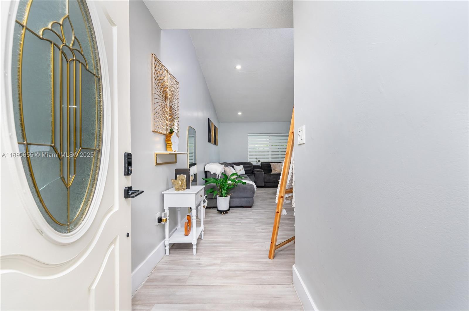 LAKES BY THE BAY SEC 3 - Residential
