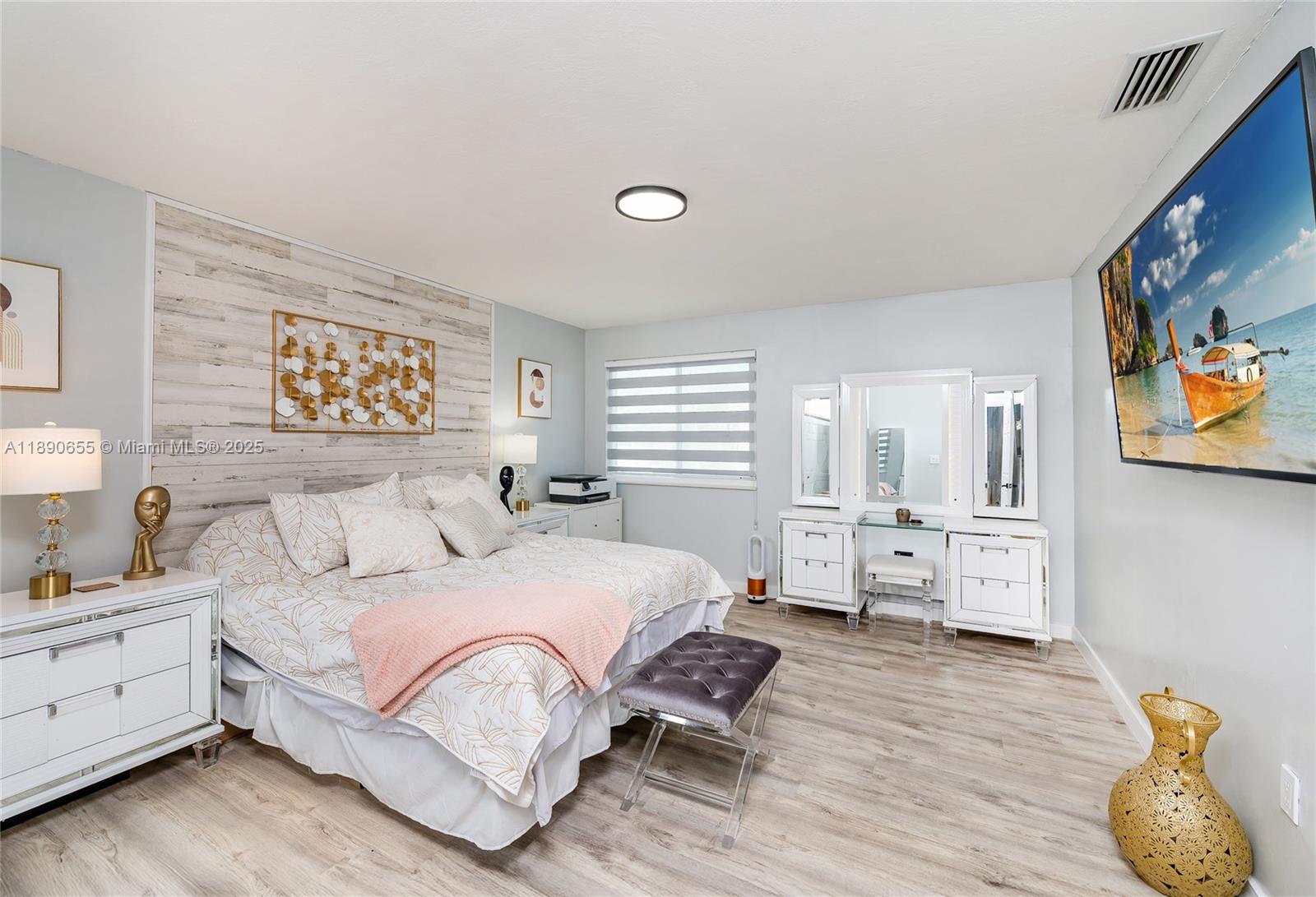 LAKES BY THE BAY SEC 3 - Residential