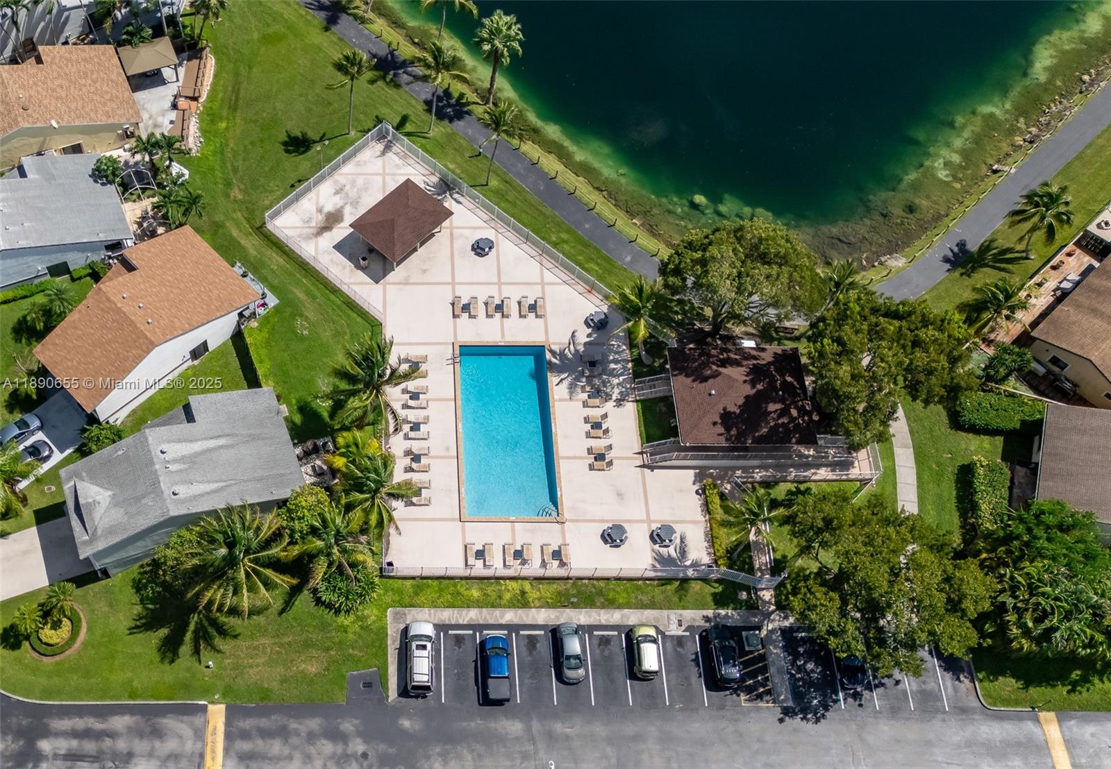 LAKES BY THE BAY SEC 3 - Residential
