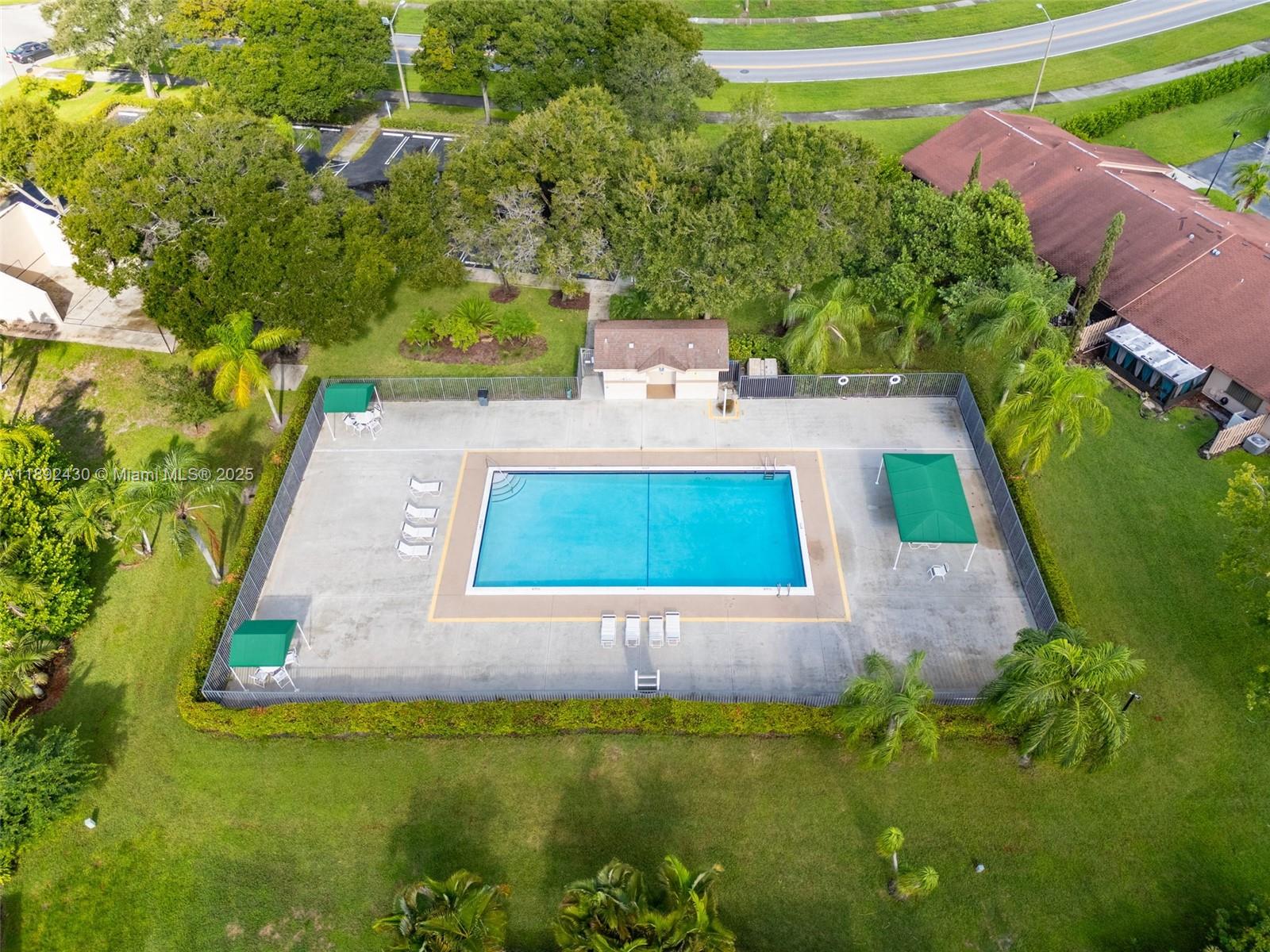 BOYNTON LAKES 3-C - Residential