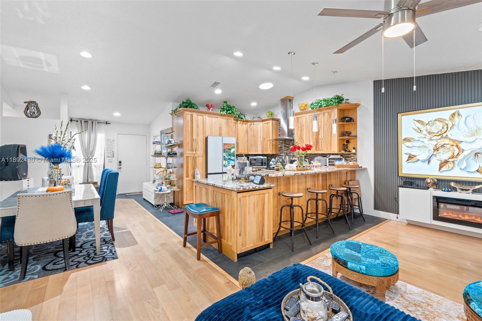 BOYNTON LAKES 3-C - Residential