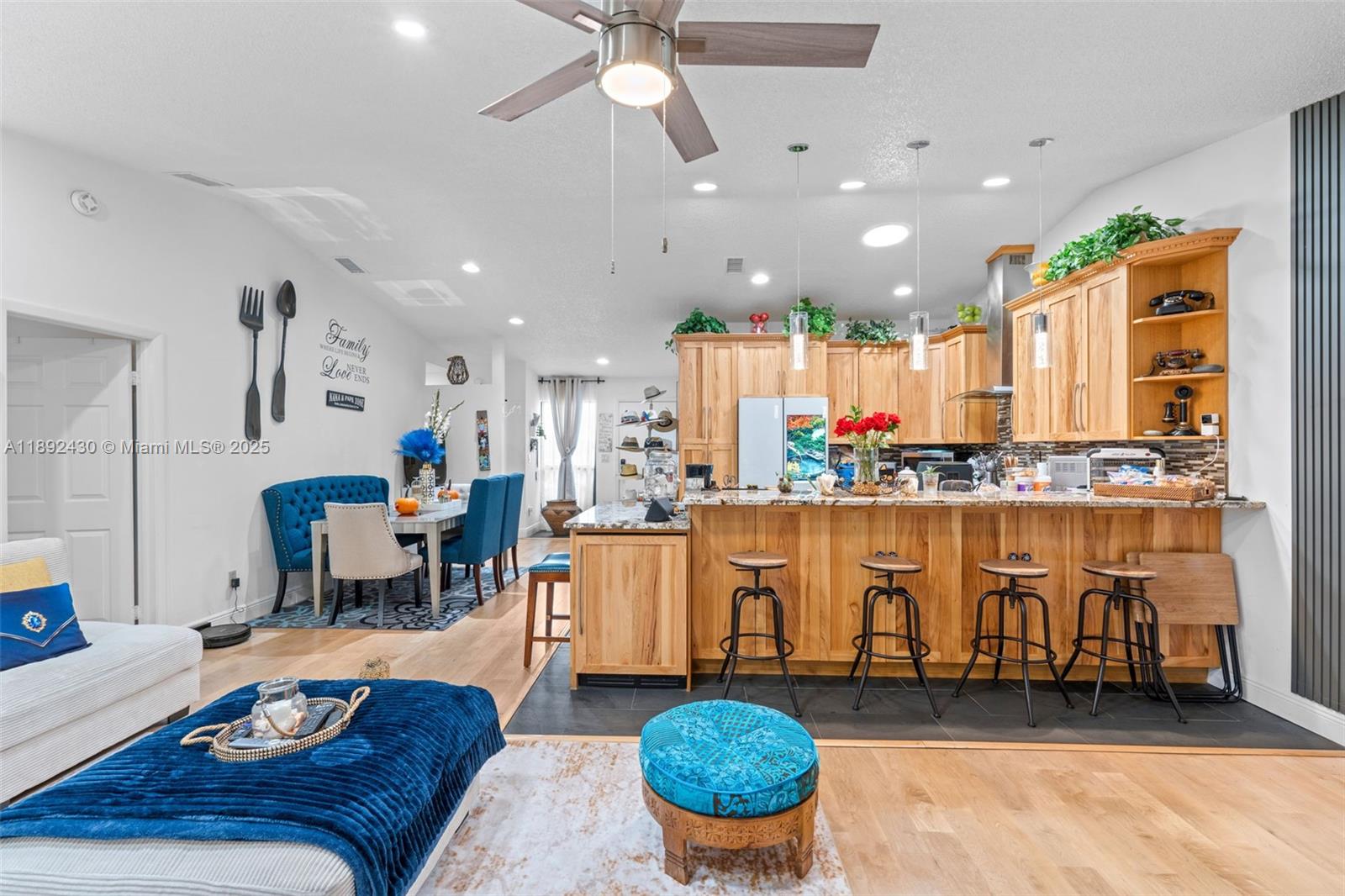 BOYNTON LAKES 3-C - Residential