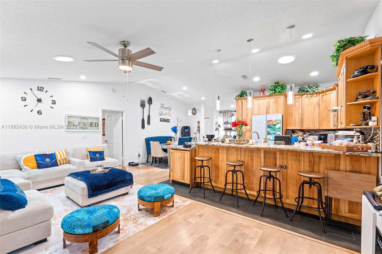 BOYNTON LAKES 3-C - Residential