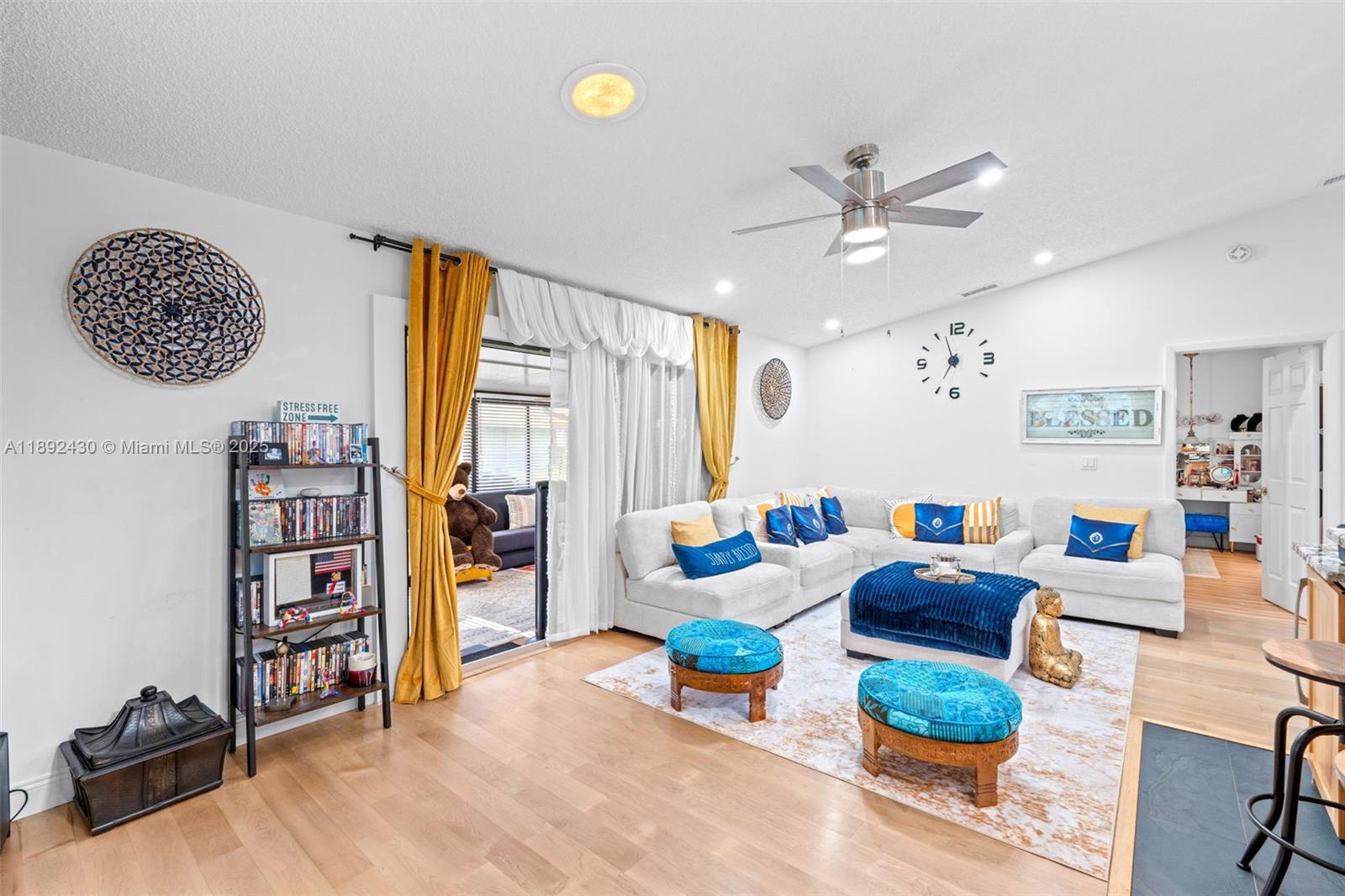 BOYNTON LAKES 3-C - Residential