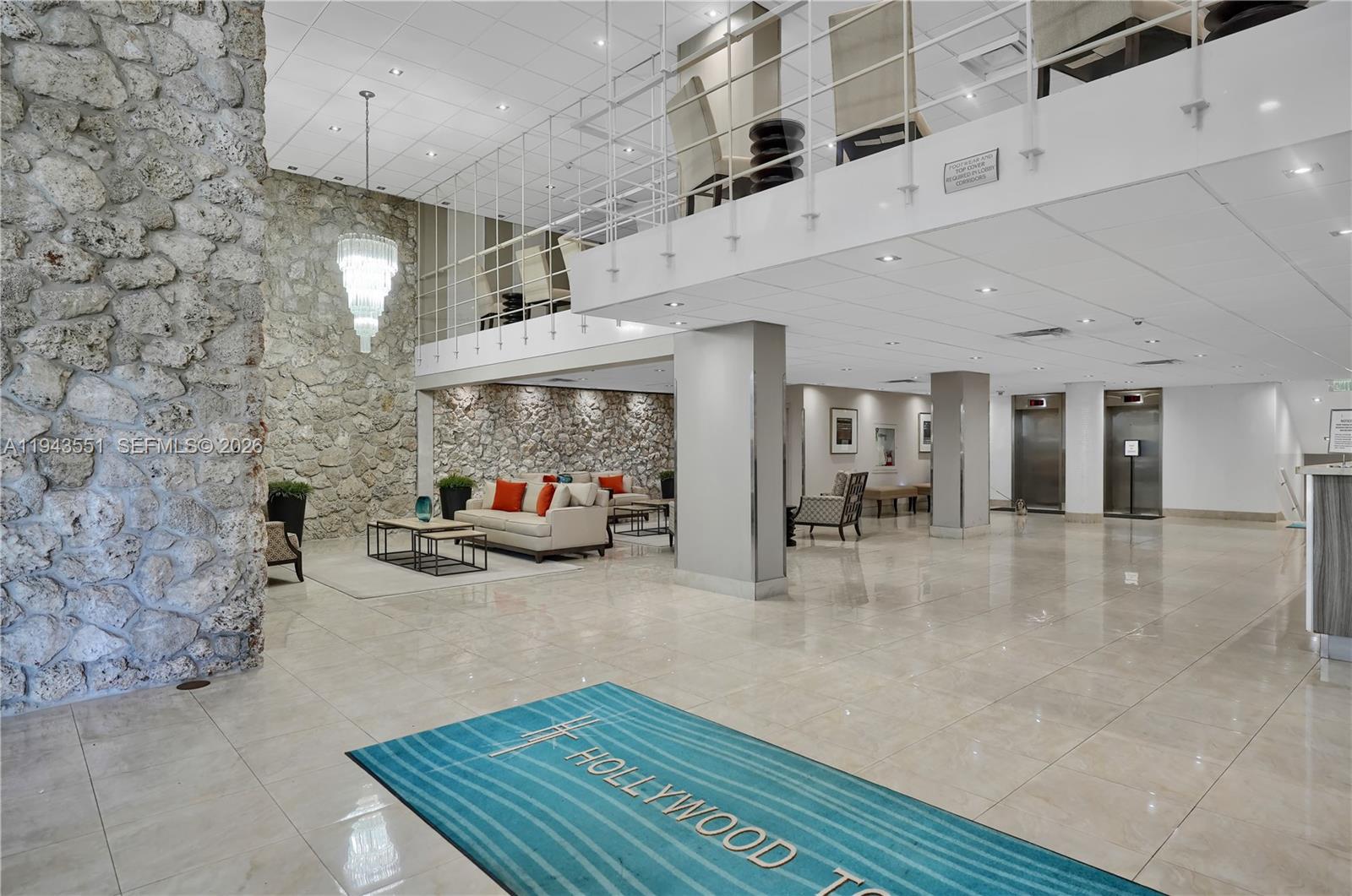 HOLLYWOOD TOWERS CONDO - Residential