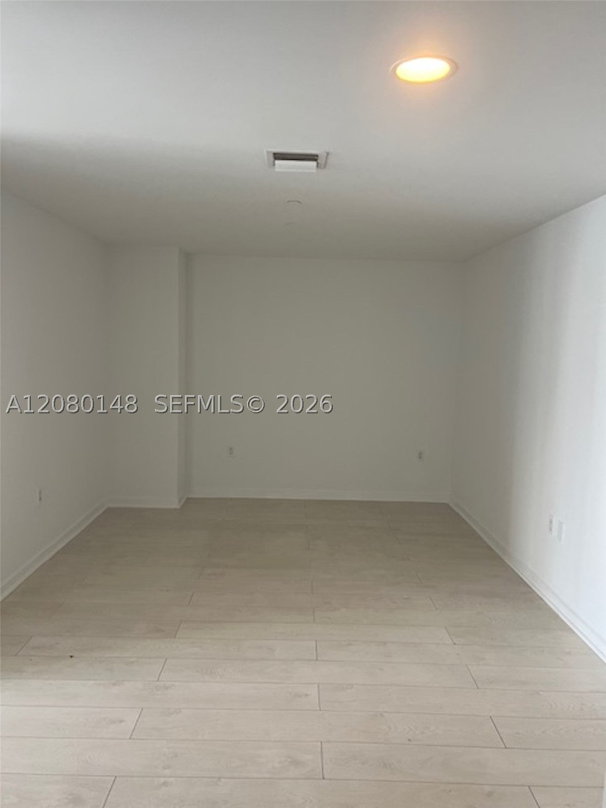 50 Biscayne Blvd 3407