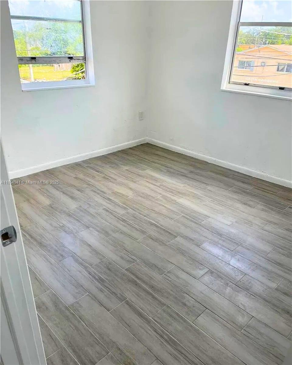 1261 NW 59th St