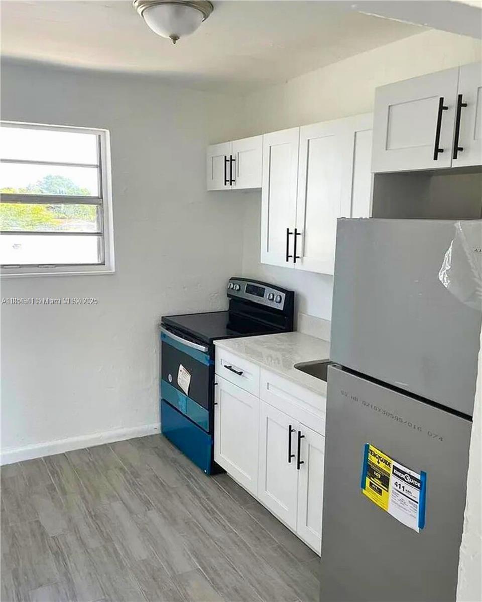 1261 NW 59th St