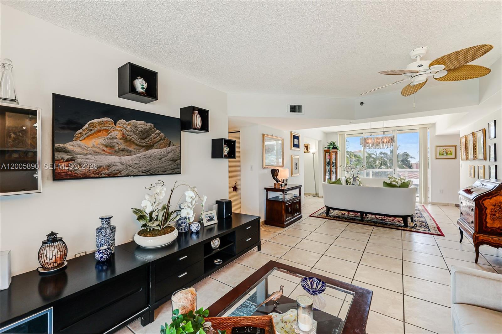 THE GRANDVIEW CONDO - Residential