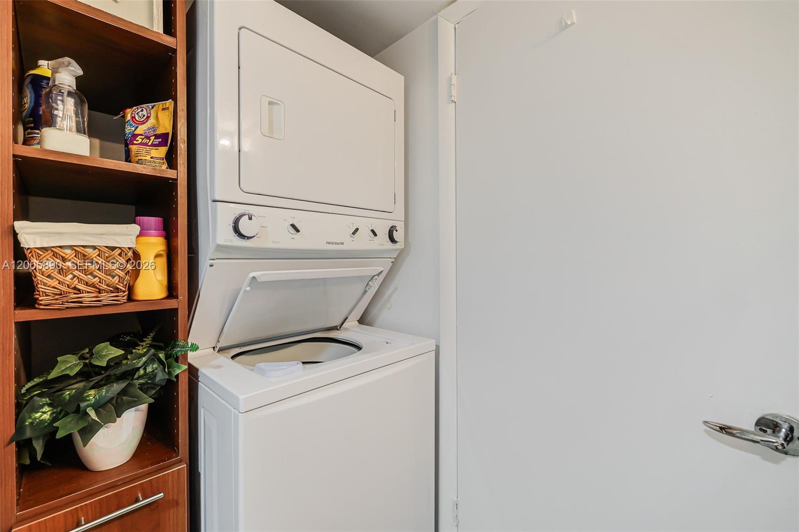 THE GRANDVIEW CONDO - Residential