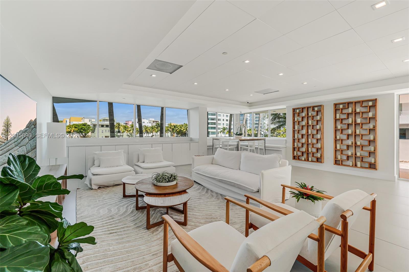 THE GRANDVIEW CONDO - Residential