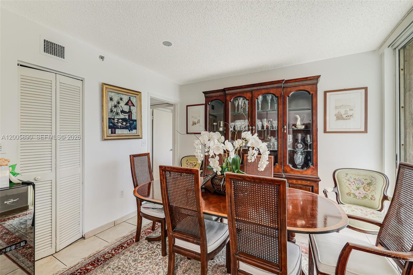 THE GRANDVIEW CONDO - Residential