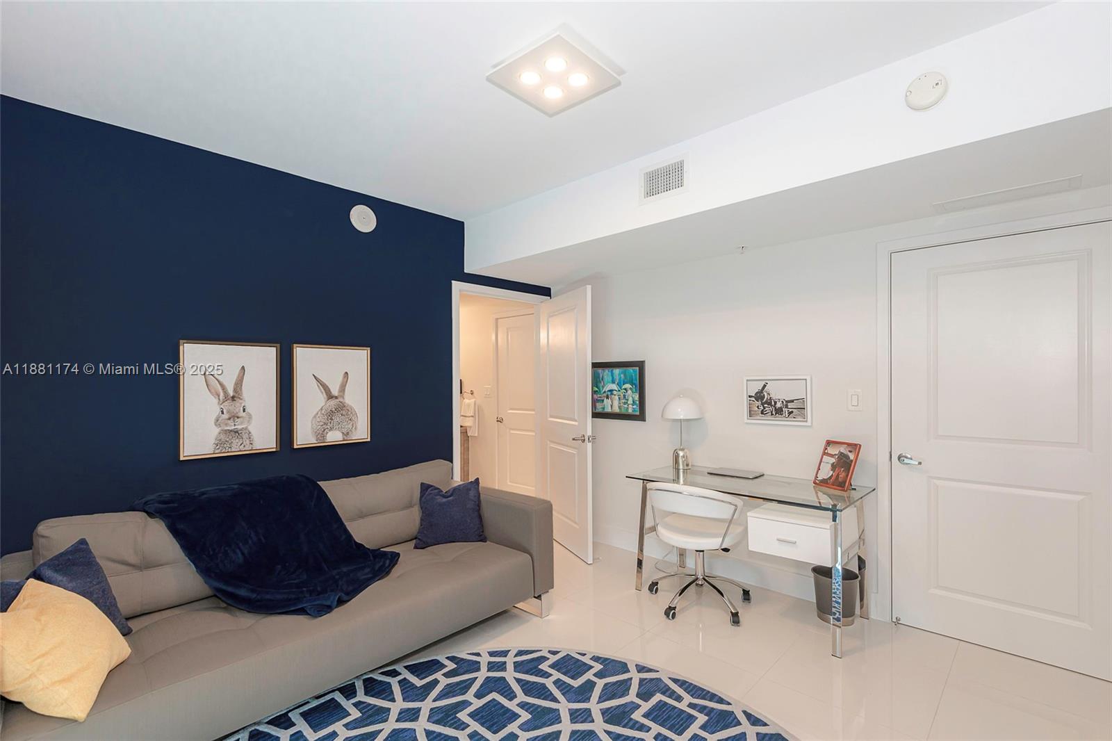 400 SUNNY ISLES CONDO EAS - Residential