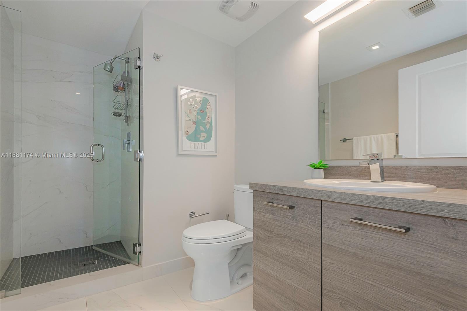 400 SUNNY ISLES CONDO EAS - Residential