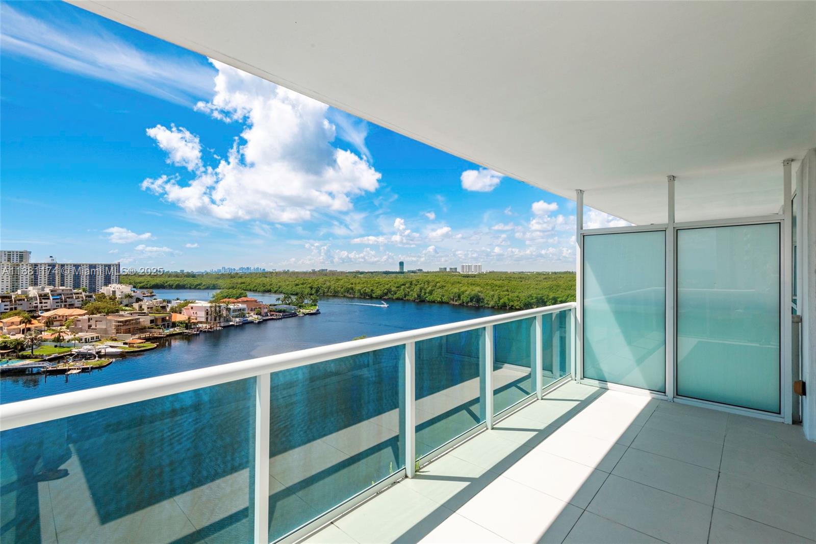 400 SUNNY ISLES CONDO EAS - Residential