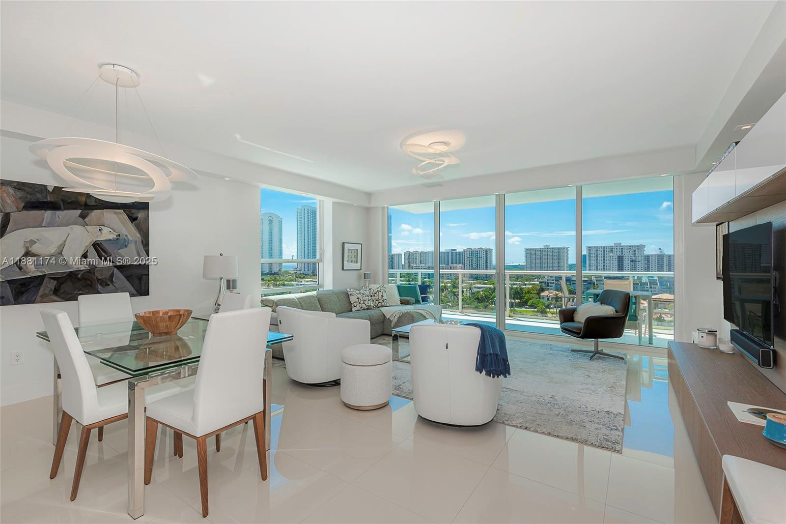 400 Sunny Isles Blvd 1122 CORNER UNIT