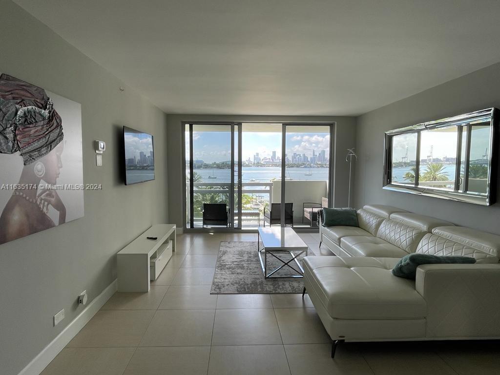 FLAMINGO SOUTH BEACH I CO - Residential Lease