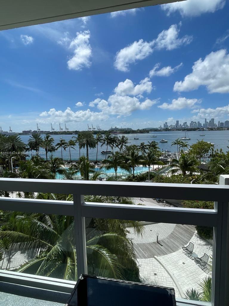 FLAMINGO SOUTH BEACH I CO - Residential Lease