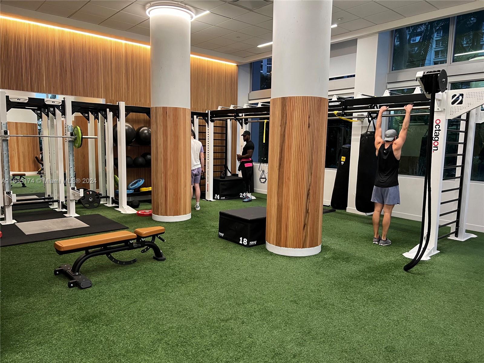 FLAMINGO SOUTH BEACH I CO - Residential Lease