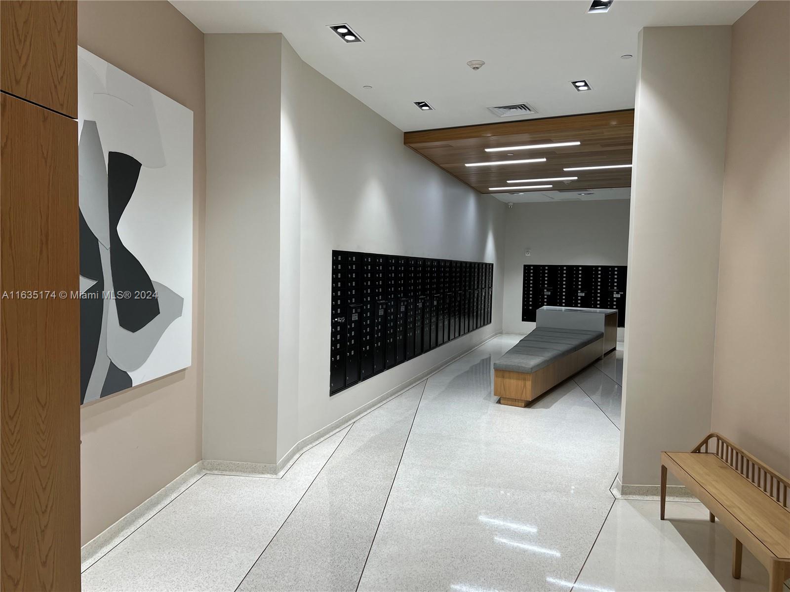 FLAMINGO SOUTH BEACH I CO - Residential Lease