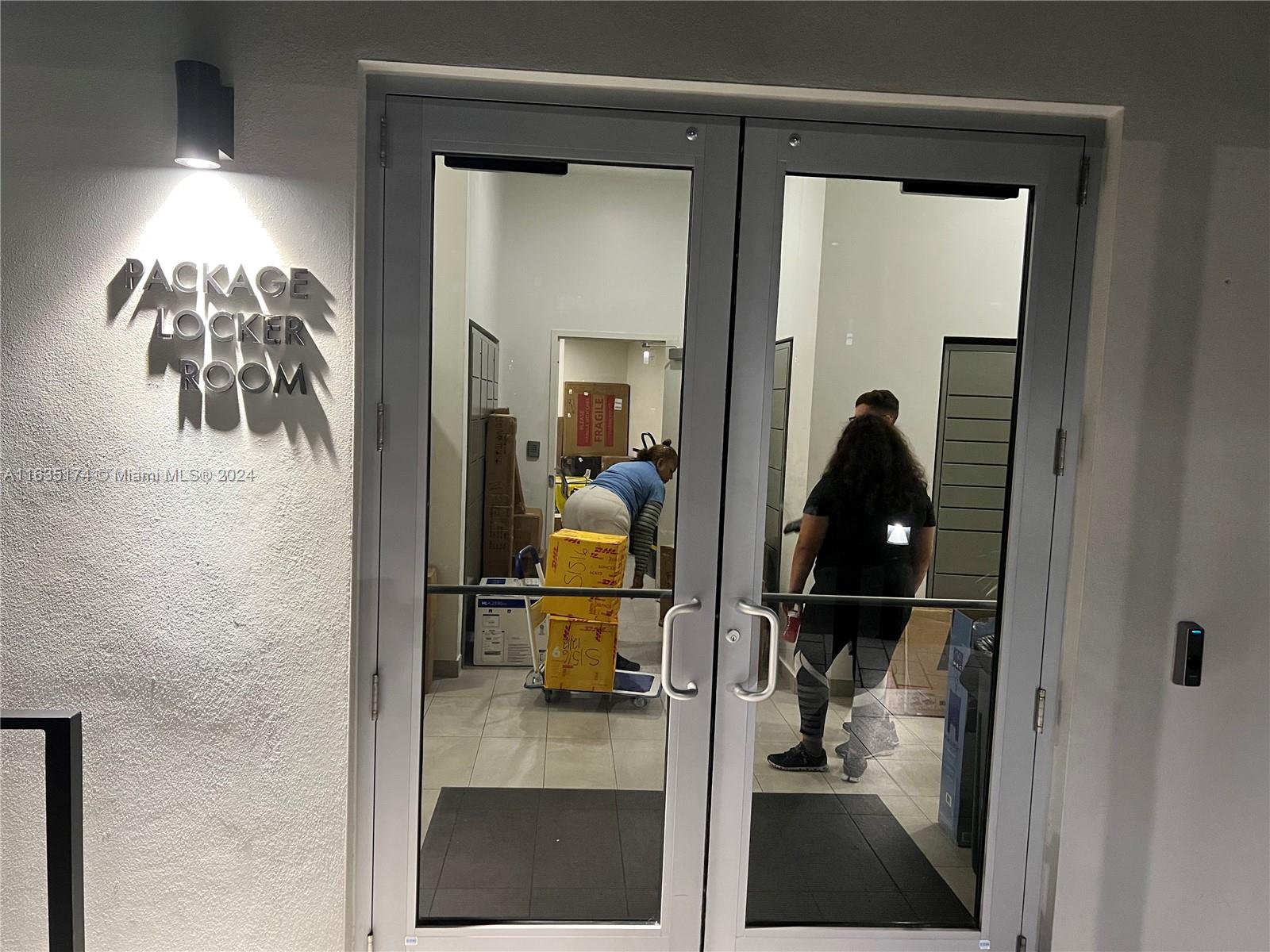 FLAMINGO SOUTH BEACH I CO - Residential Lease