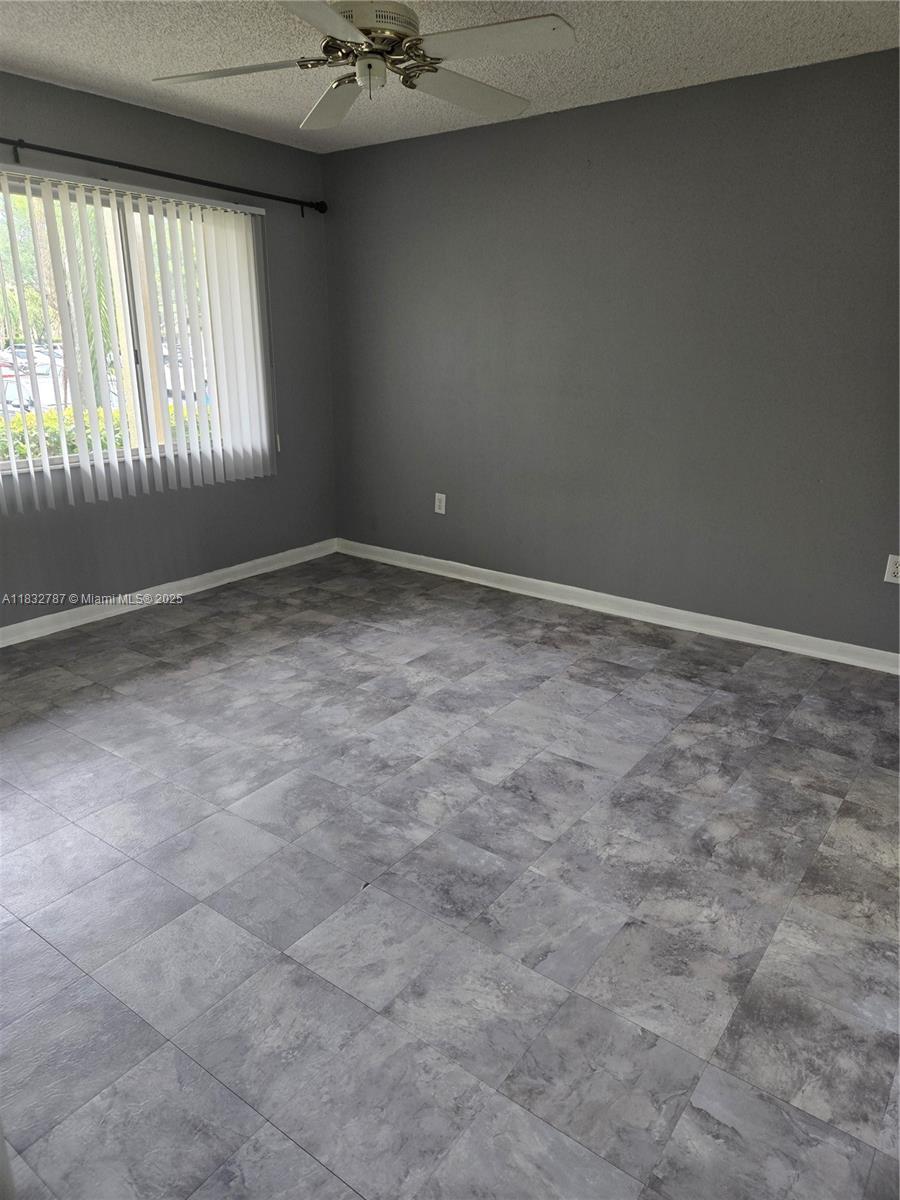 800 SW 142nd Ave N111