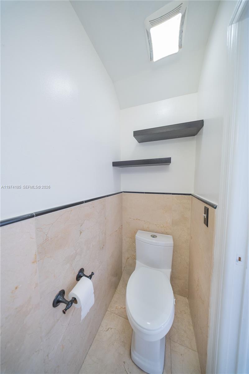 MAJESTIC ESTATES 1ST ADDN - Residential