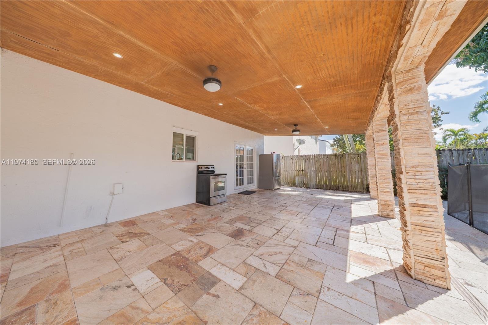 MAJESTIC ESTATES 1ST ADDN - Residential