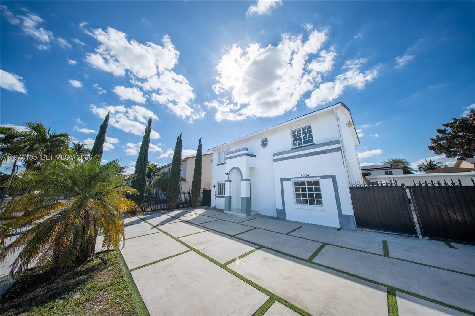 MAJESTIC ESTATES 1ST ADDN - Residential