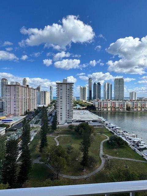 1/1 large unit in Sunny Isles Winston Towers 700, Steps to the beach. large balcony with beautiful water views of the canal and intracoastal, ocean and city view. Lots of amenities to enjoy, including gym, billiards, Pool, library and more! Don't miss this .