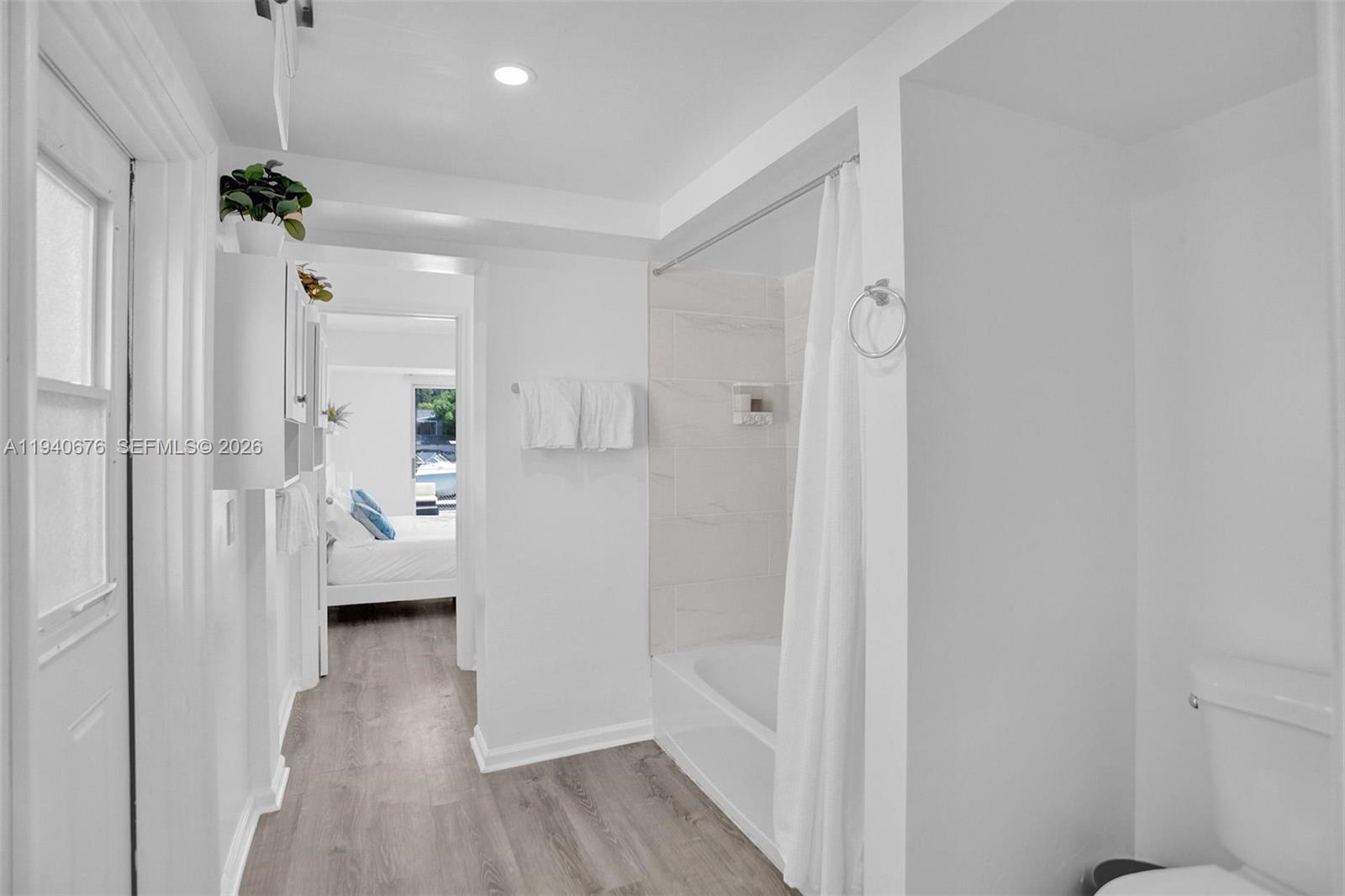 SUNSET ISLES SEC 1 - Residential