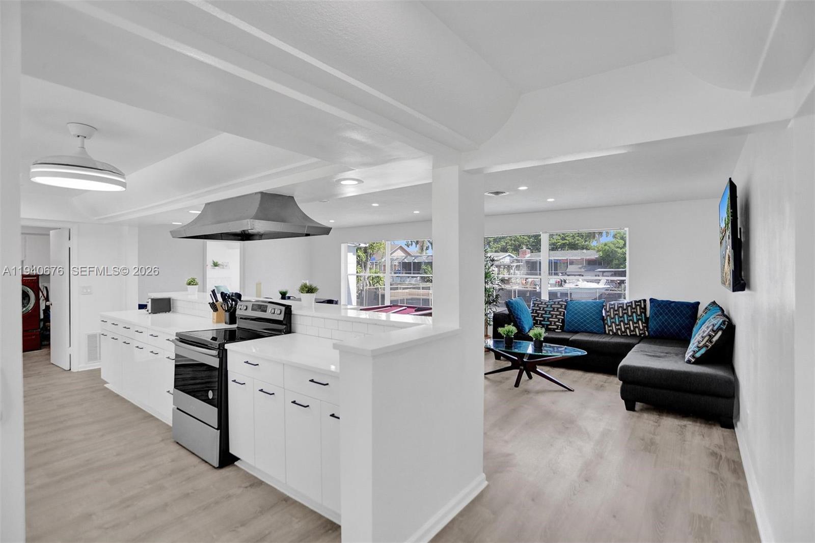 SUNSET ISLES SEC 1 - Residential