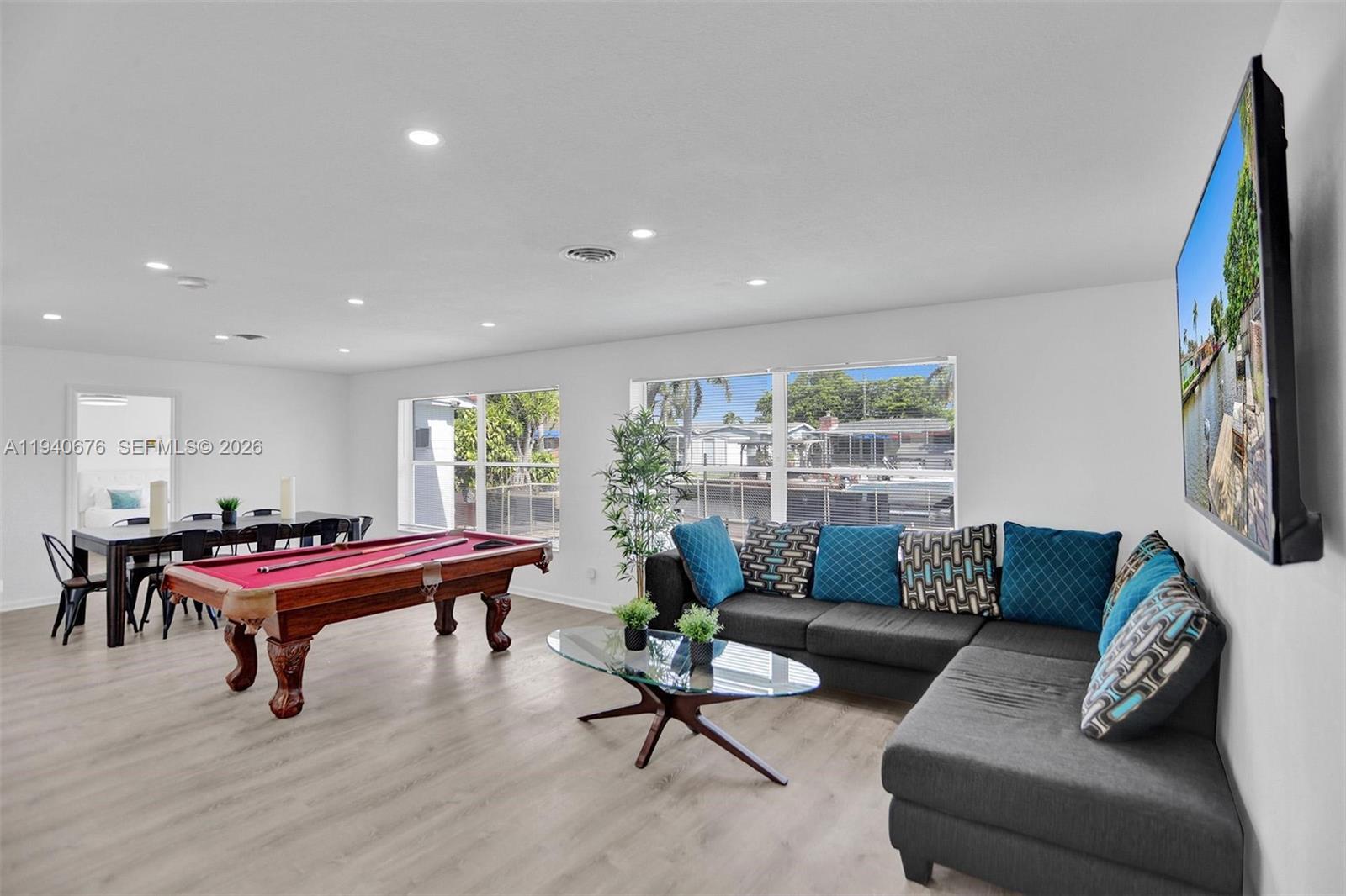 SUNSET ISLES SEC 1 - Residential