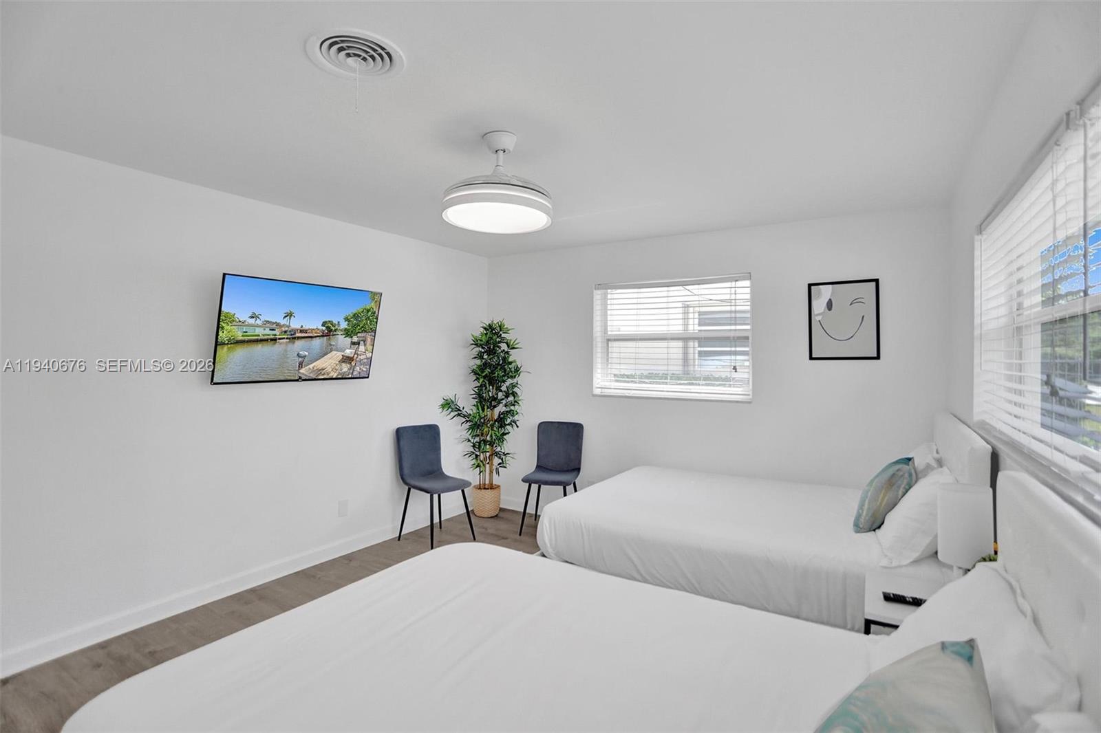 SUNSET ISLES SEC 1 - Residential