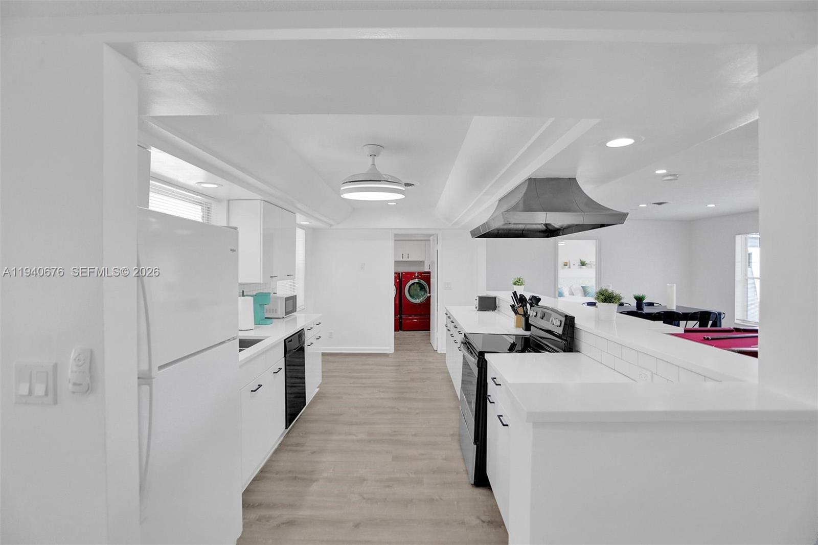 SUNSET ISLES SEC 1 - Residential